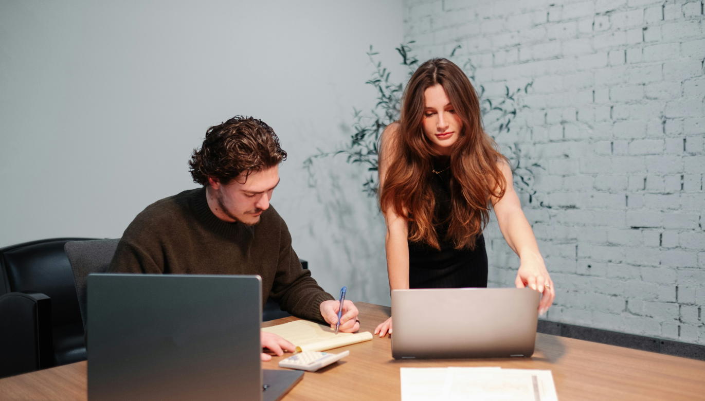 Woman an men working on office